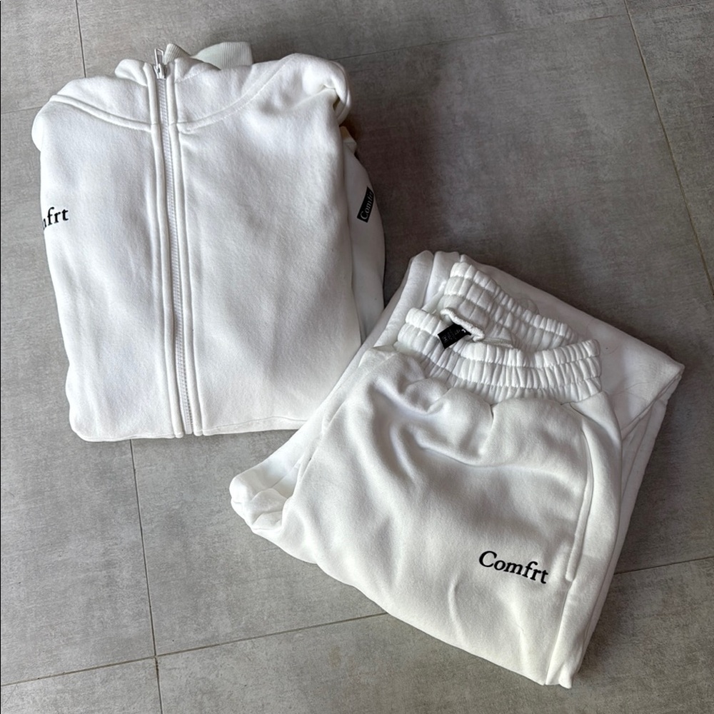 Comfrt White Cloud Zip Set